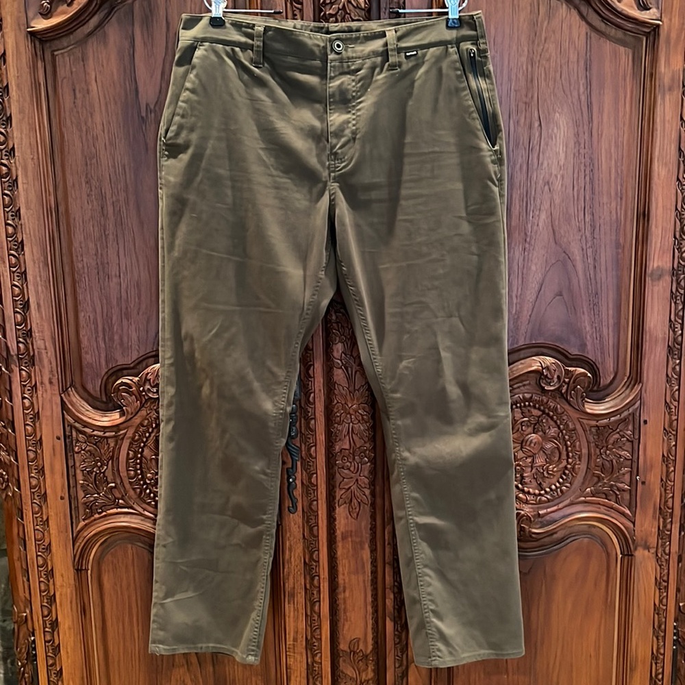 Men’s Hurley Casual Slacks Size 36